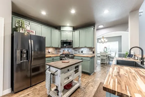 2136 Wheatstone Drive Huntsville TX 77340