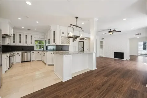 3071 Locke Lane Houston TX 77019