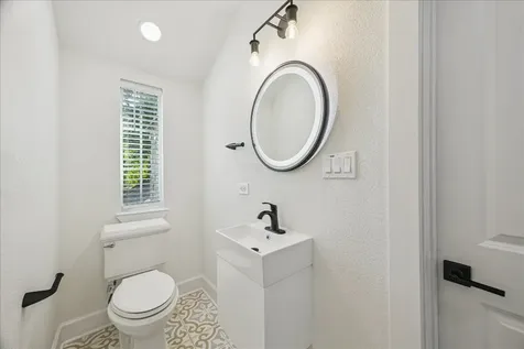 3071 Locke Lane Houston TX 77019