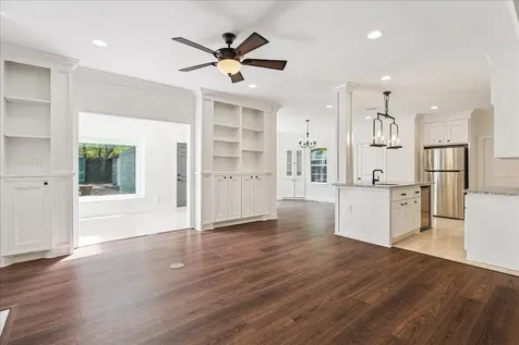 3071 Locke Lane Houston TX 77019