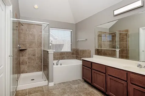 9606 Arched Oak Drive Houston TX 77095