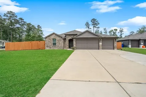 3003 Titus Roman Forest TX 77357