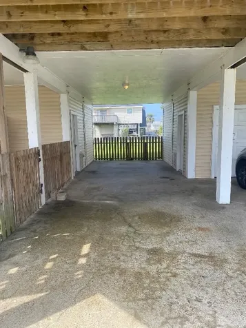 16712 Fletcher Christian Road Galveston TX 77554