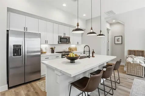5208 Pinemont Creek Lane Houston TX 77018