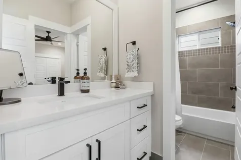 5208 Pinemont Creek Lane Houston TX 77018