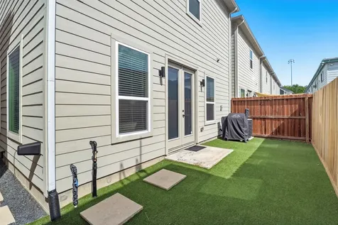 5208 Pinemont Creek Lane Houston TX 77018