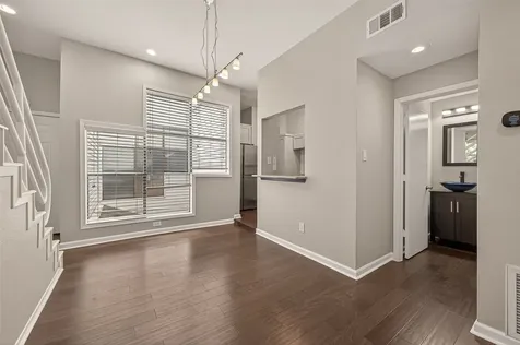 204 Marshall Street 3 Houston TX 77006