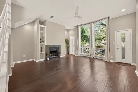 204 Marshall Street 3 Houston TX 77006