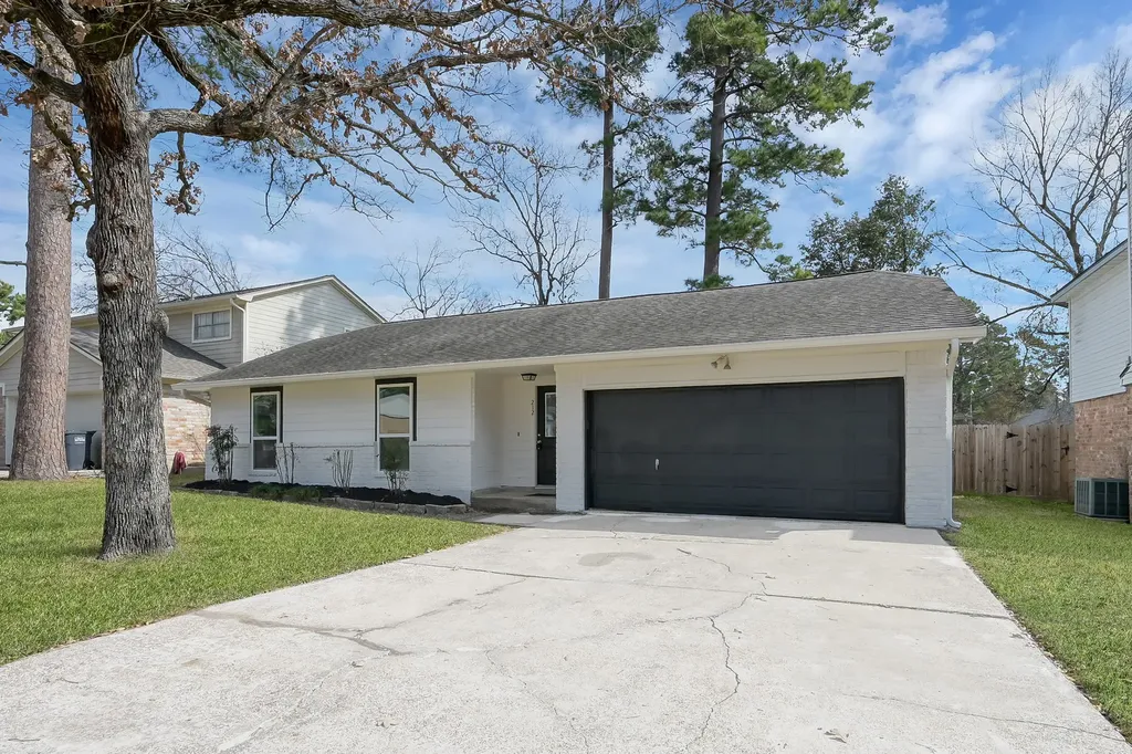 212 Oxford Drive Conroe TX 77303