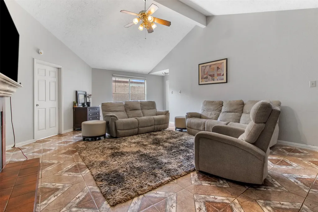 12147 Swords Creek Road Houston TX 77067