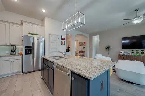 6610 Redwing Court Katy TX 77493