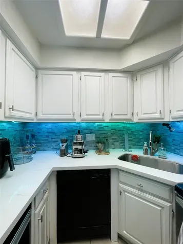 921 Marine Drive 214 Galveston TX 77550