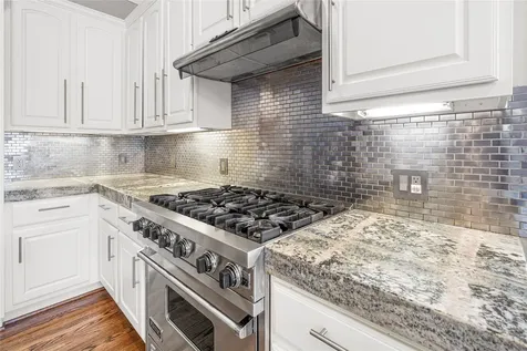 112 White Drive Bellaire TX 77401