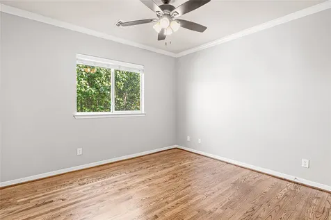 112 White Drive Bellaire TX 77401