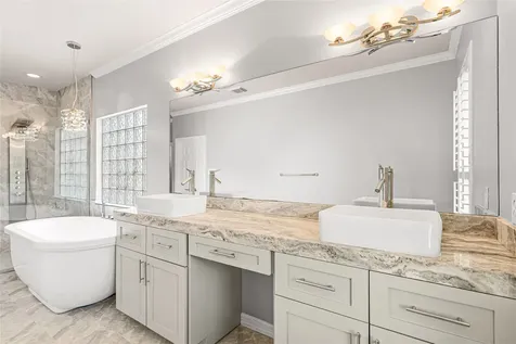 112 White Drive Bellaire TX 77401