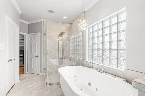 112 White Drive Bellaire TX 77401