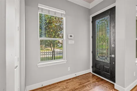 112 White Drive Bellaire TX 77401