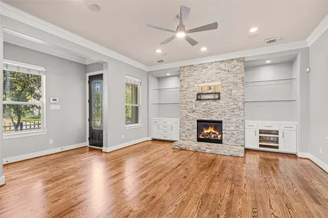 112 White Drive Bellaire TX 77401
