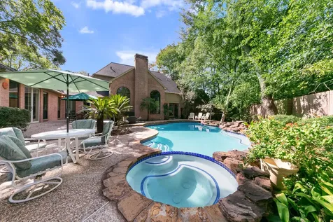 11818 Castle Ridge Drive Houston TX 77077