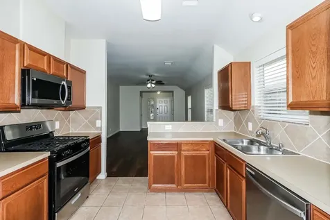 19235 Sandelford Katy TX 77449