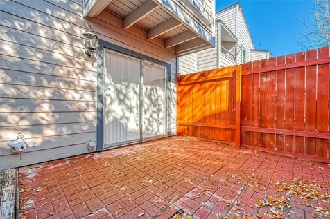 5917 Fairdale Lane 14 Houston TX 77057