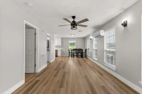 17903 County Road 125 Pearland TX 77581