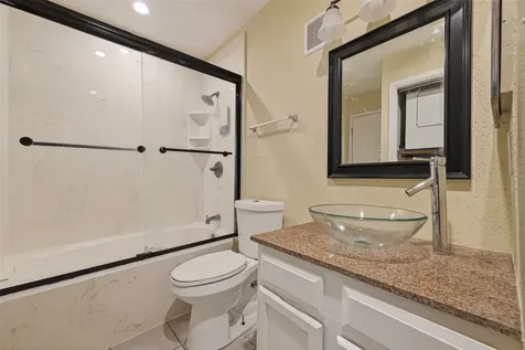 10075 Westpark Drive 84 Houston TX 77042