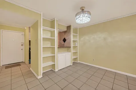 10075 Westpark Drive 84 Houston TX 77042