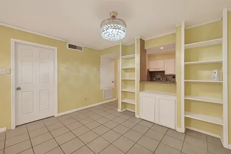 10075 Westpark Drive 84 Houston TX 77042