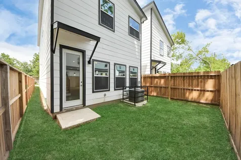 4012 Mckinley Street Houston TX 77051