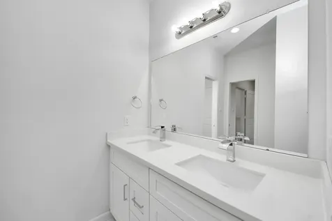 4012 Mckinley Street Houston TX 77051