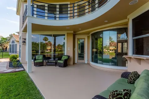14 Lake Mist Court Sugar Land TX 77479