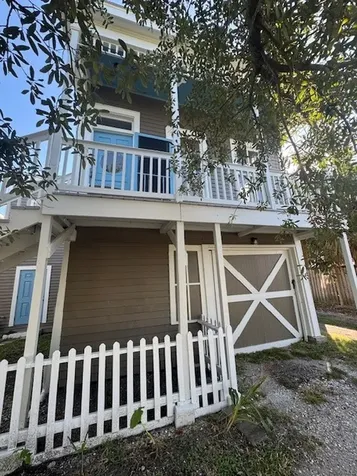 610 14th Street Galveston TX 77550