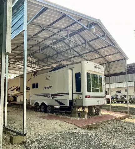 5972 State Highway 147 Zavalla TX 75980