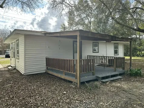614 Fm 1406 Road Winnie TX 77665