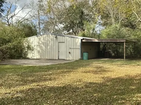 614 Fm 1406 Road Winnie TX 77665