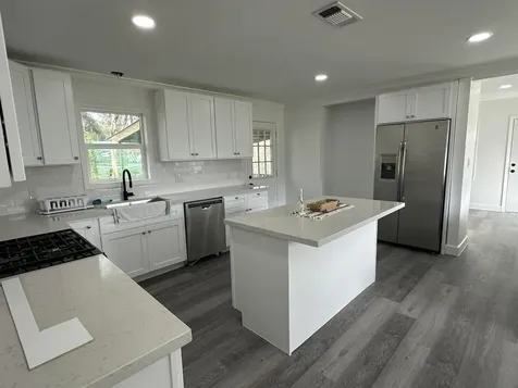 614 Fm 1406 Road Winnie TX 77665