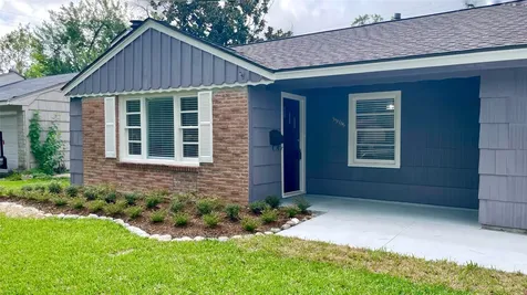 5905 Darnell Street Houston TX 77074