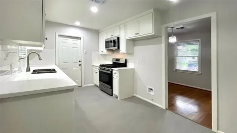 5905 Darnell Street Houston TX 77074