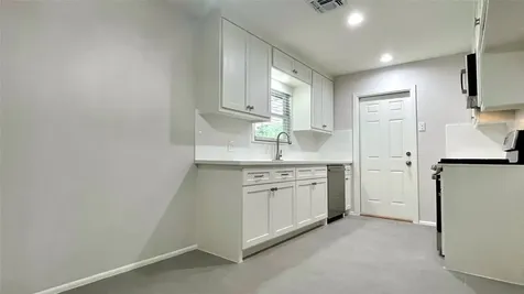5905 Darnell Street Houston TX 77074