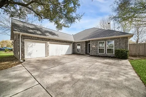 806 Charles Place Baytown TX 77521