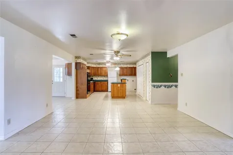 11234 Champion Wood Drive Tomball TX 77375