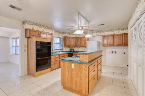 11234 Champion Wood Drive Tomball TX 77375