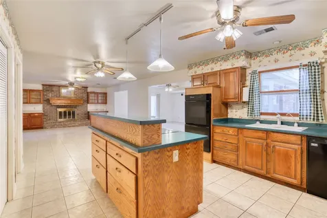 11234 Champion Wood Drive Tomball TX 77375