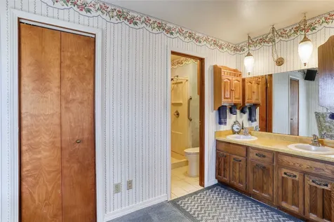 11234 Champion Wood Drive Tomball TX 77375