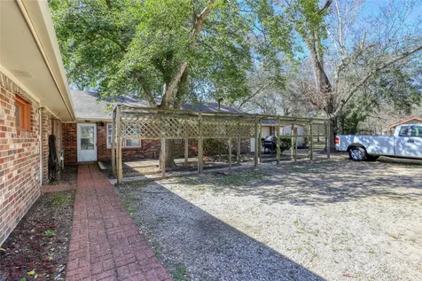 11234 Champion Wood Drive Tomball TX 77375
