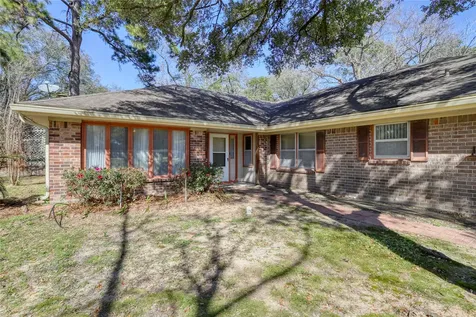 11234 Champion Wood Drive Tomball TX 77375