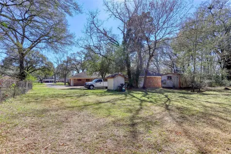 11234 Champion Wood Drive Tomball TX 77375