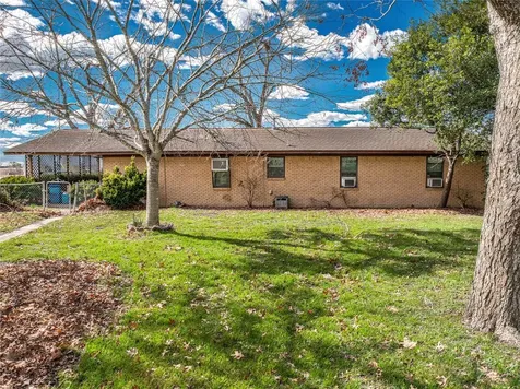 4002 W State Highway 71 La Grange TX 78945