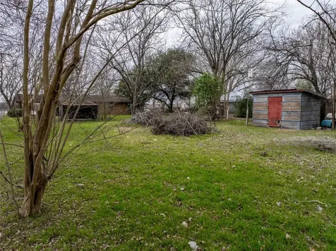 4002 W State Highway 71 La Grange TX 78945